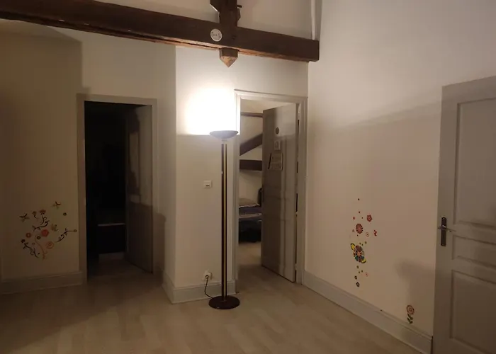 Pause A La Campagne Au Grand Air Des Pyrenees ホームステイ *