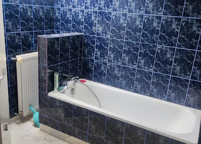 Pause A La Campagne Au Grand Air Des Pyrenees ホームステイ *